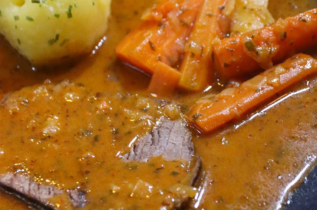 Rezept: Rinderbraten mit Rahmsauce