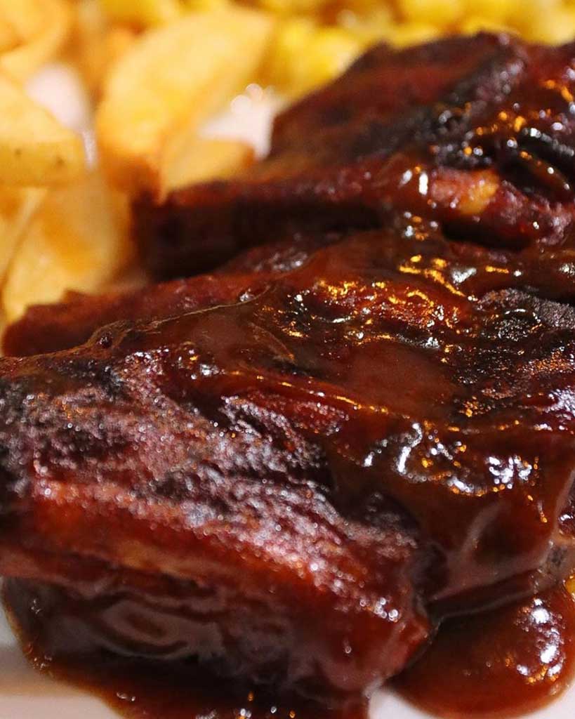 Rezept-Spareribs-vom-Schwein-mit-Barbecue-Soße-mit-Mais-und-Pommes-Rezeptliebe-von-Melissa-bb