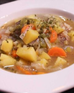 Rezeptliebe-Klare-Kartoffelsuppe-Rezept-mit-Naehrwerte-Vorschau