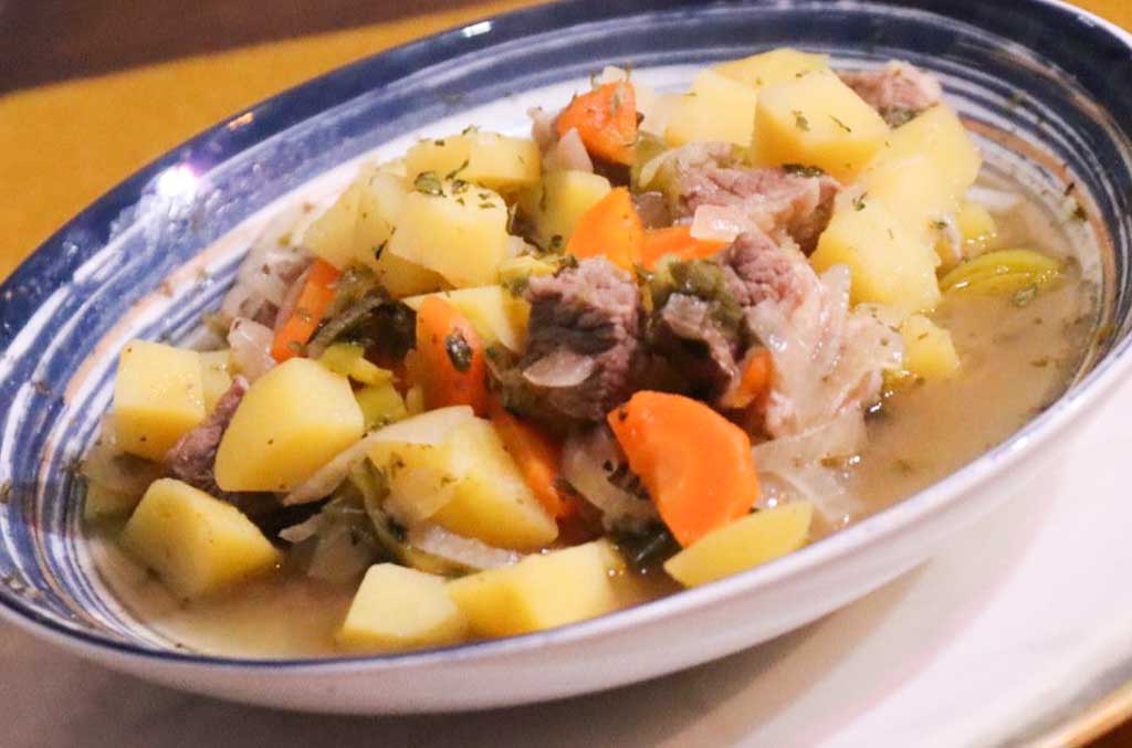 Rezept: Kartoffelsuppe mit Suppenfleisch